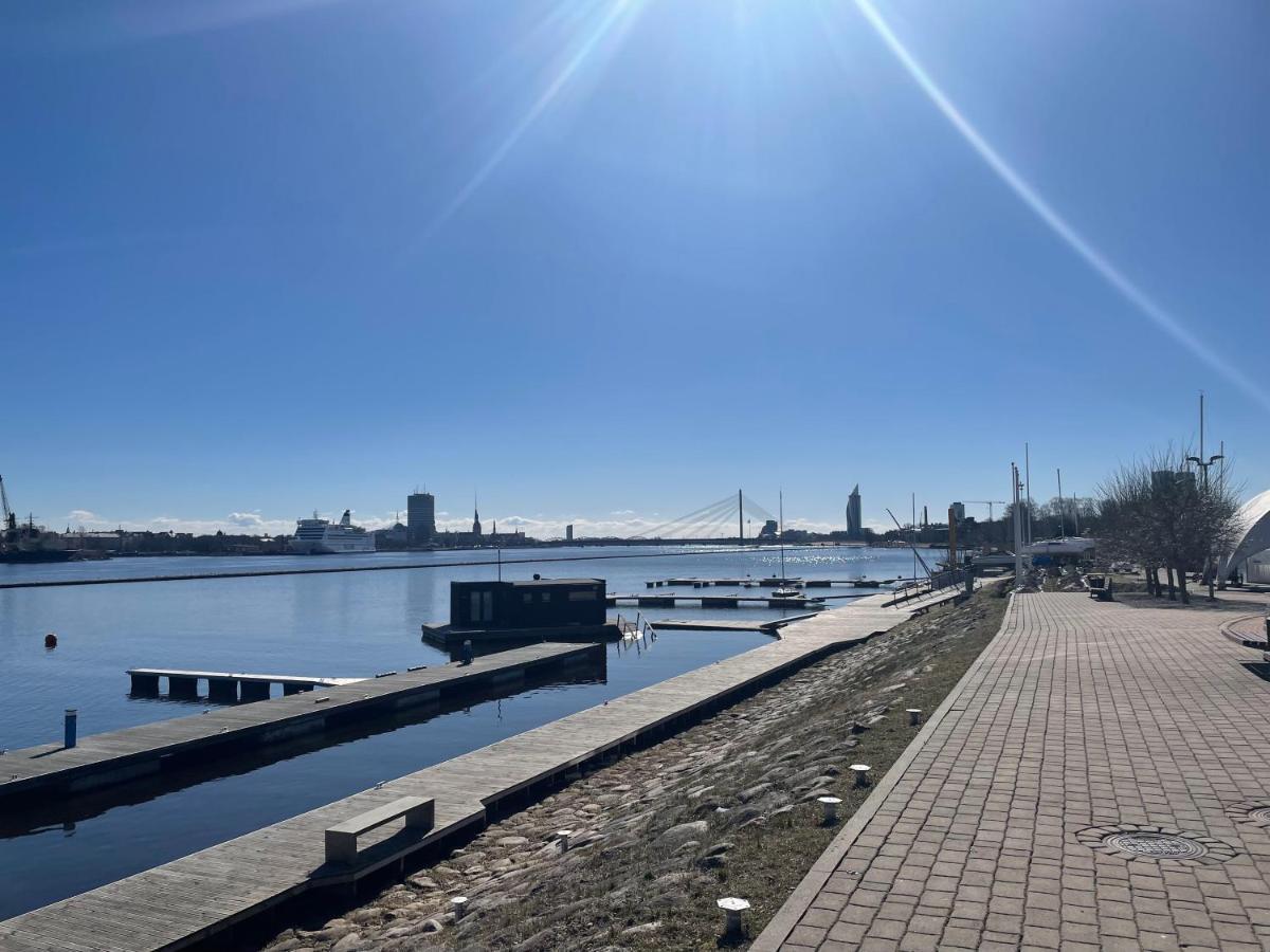 Kipsala Apartments With Free Parking Riga Esterno foto